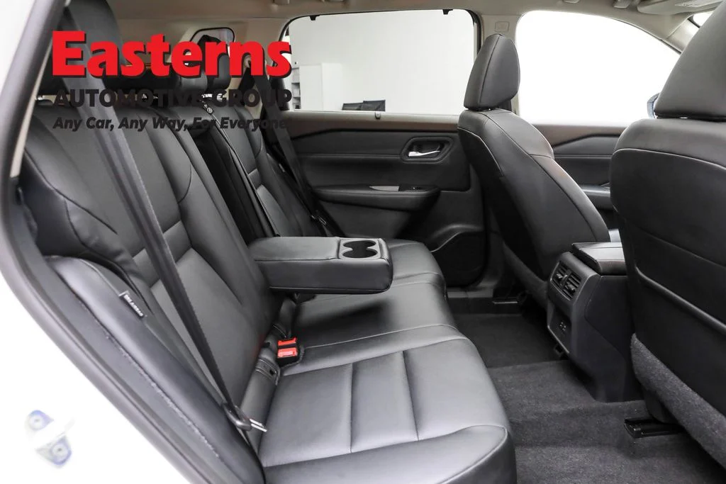 Used 2023 White Nissan SV image 24