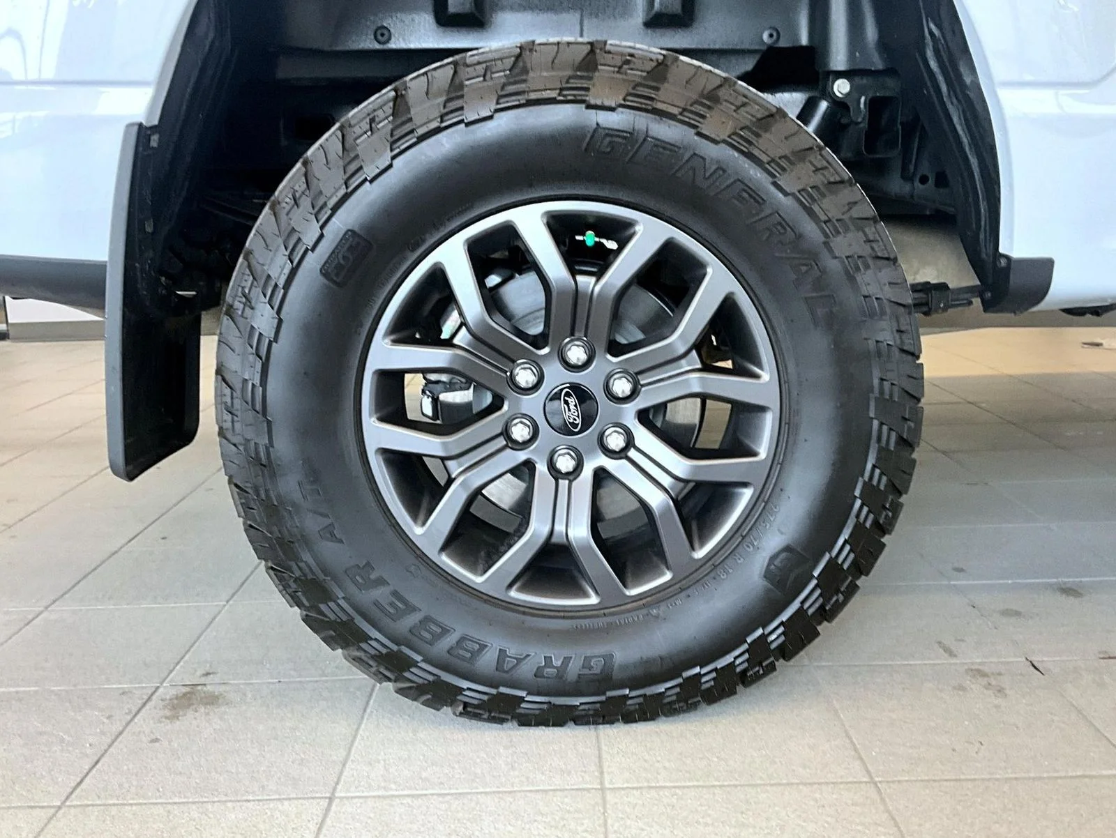 Used 2025 White Ford Tremor image 22