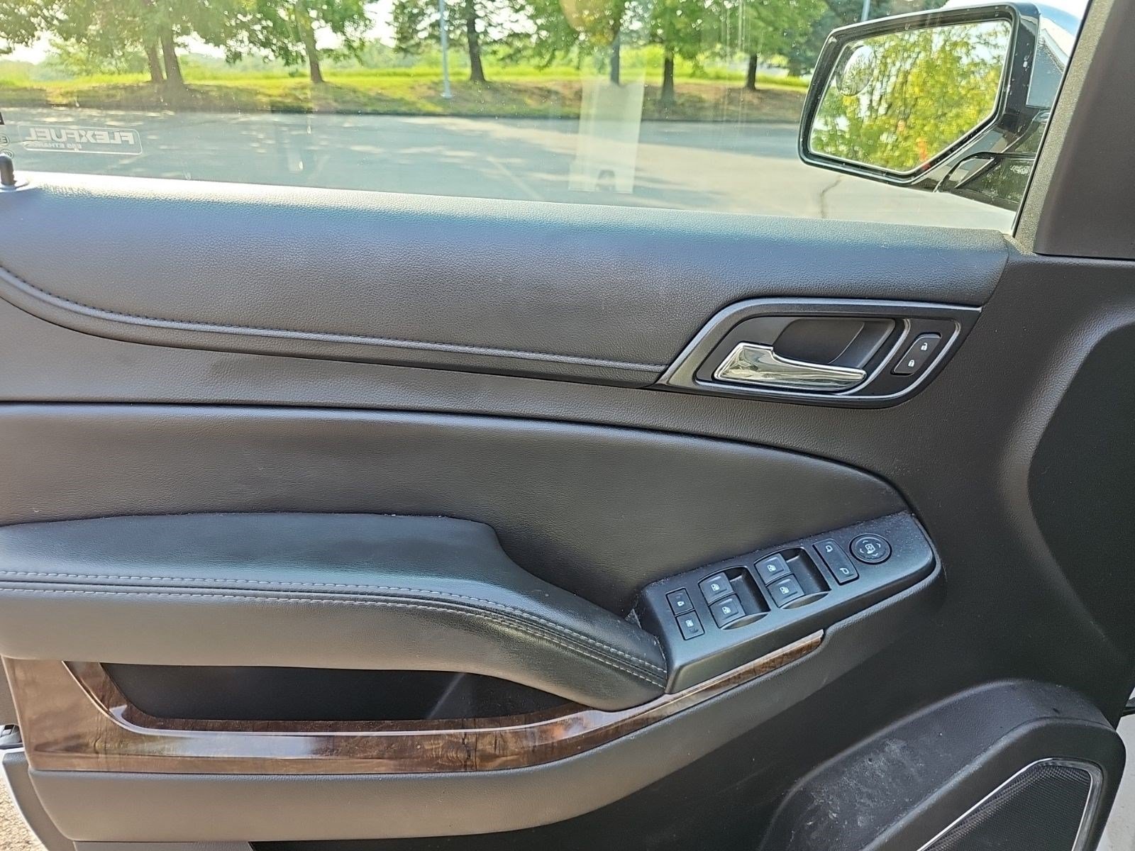 Used 2018 White Chevrolet LS image 19