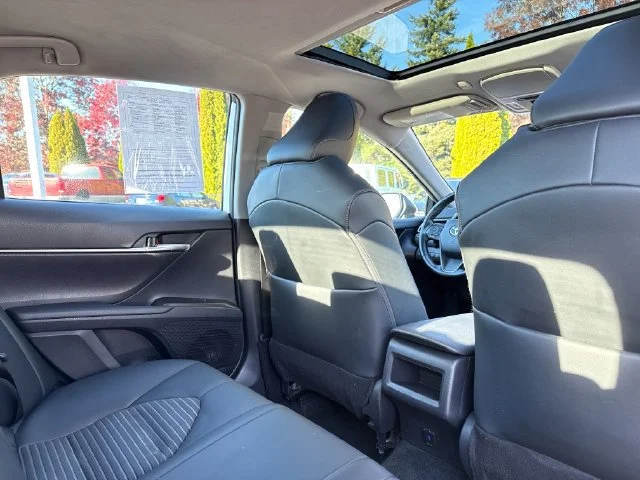 Used 2022 White Toyota SE image 21