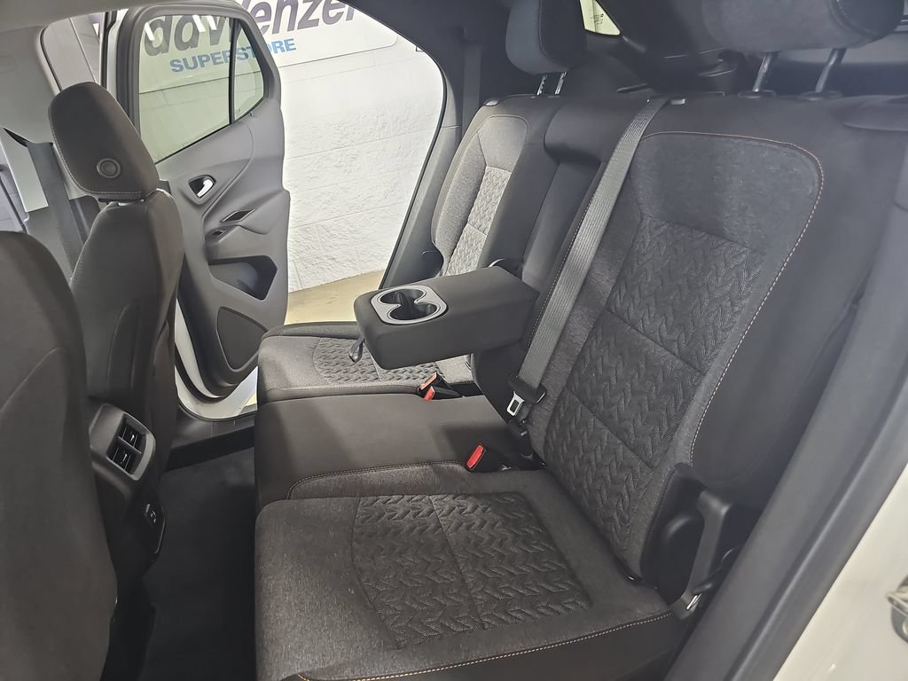 Used 2023 Iridescent Pearl Tricoat Chevrolet LT image 18