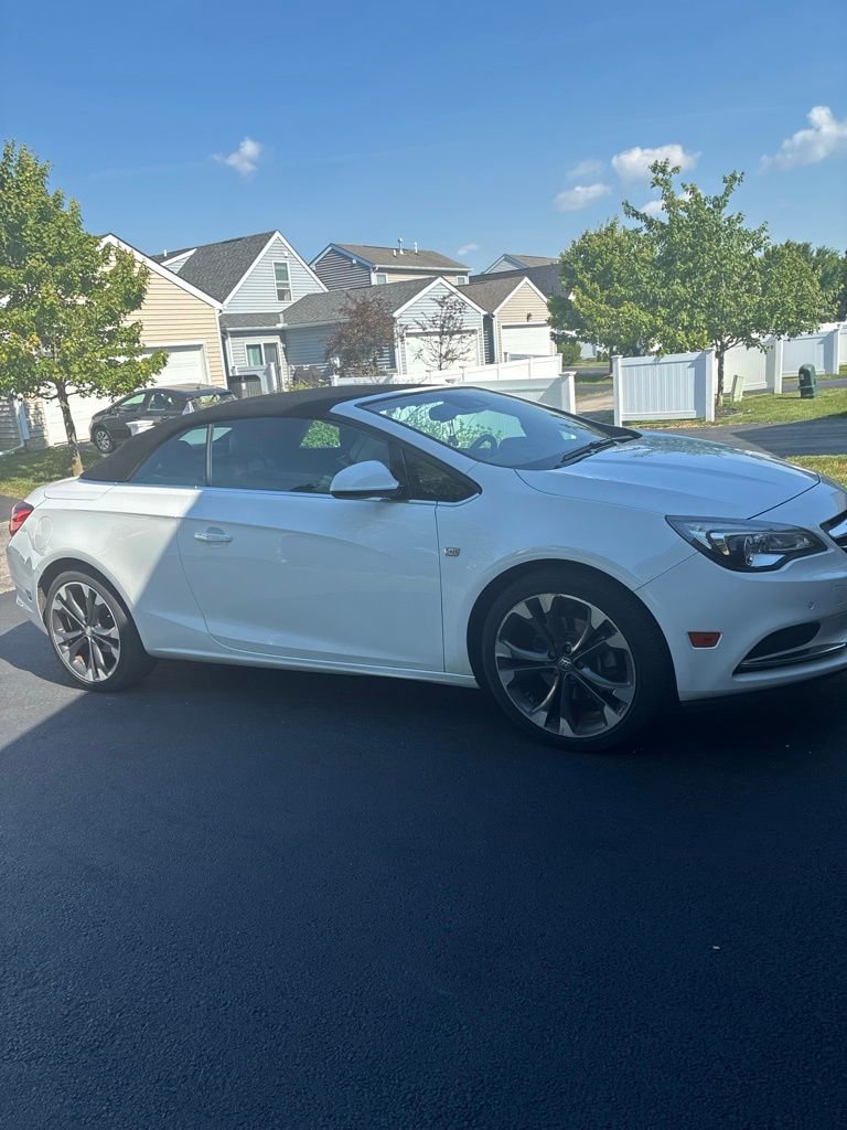 Used 2017 White Buick Premium image 2