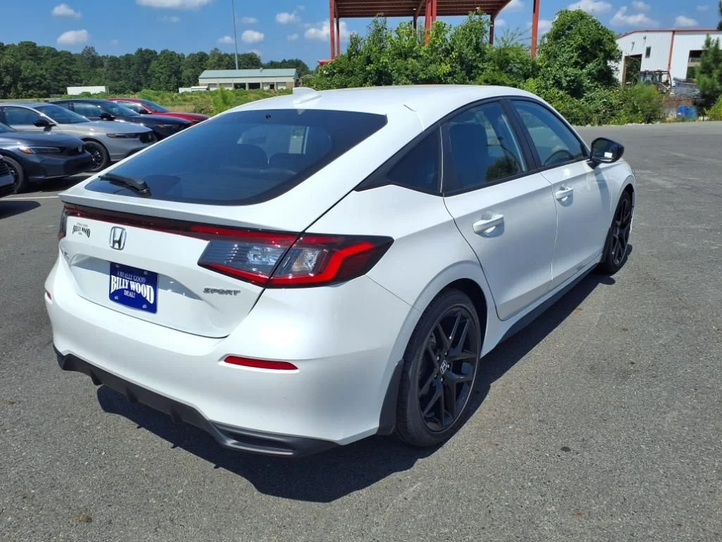 2025 Honda Civic Hatchback Sport - Photo 3