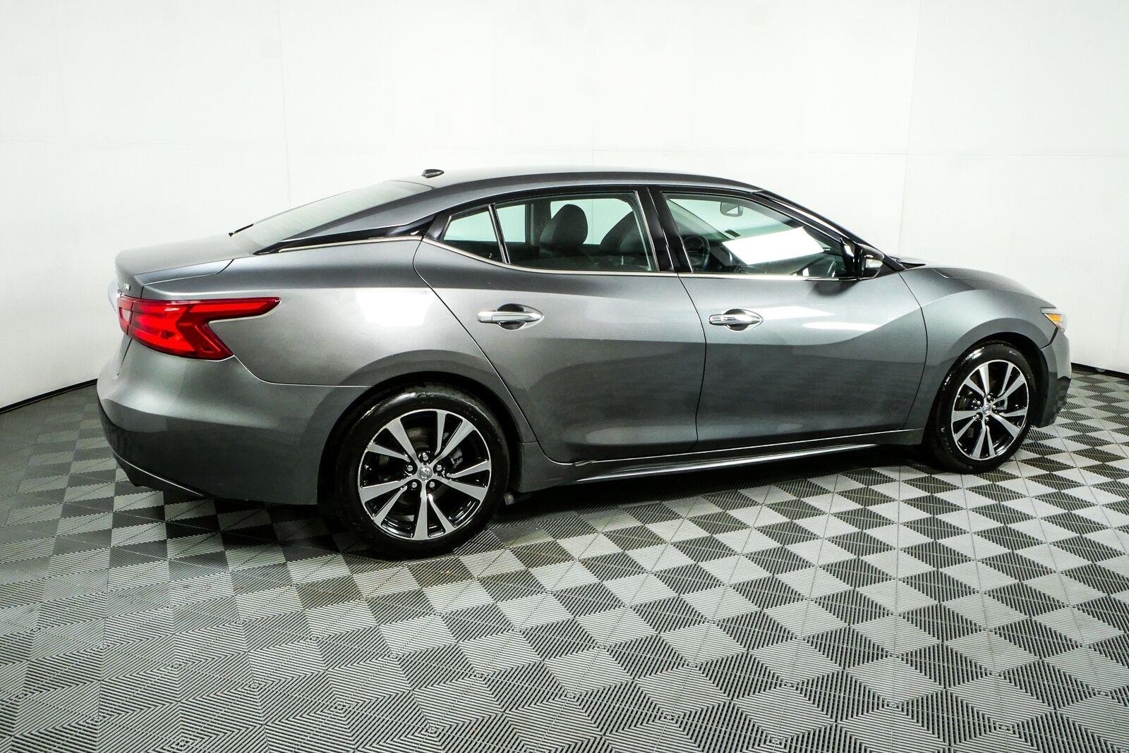 Used 2018 Nissan Maxima SV with VIN 1N4AA6AP1JC368631 for sale in Chamblee, GA