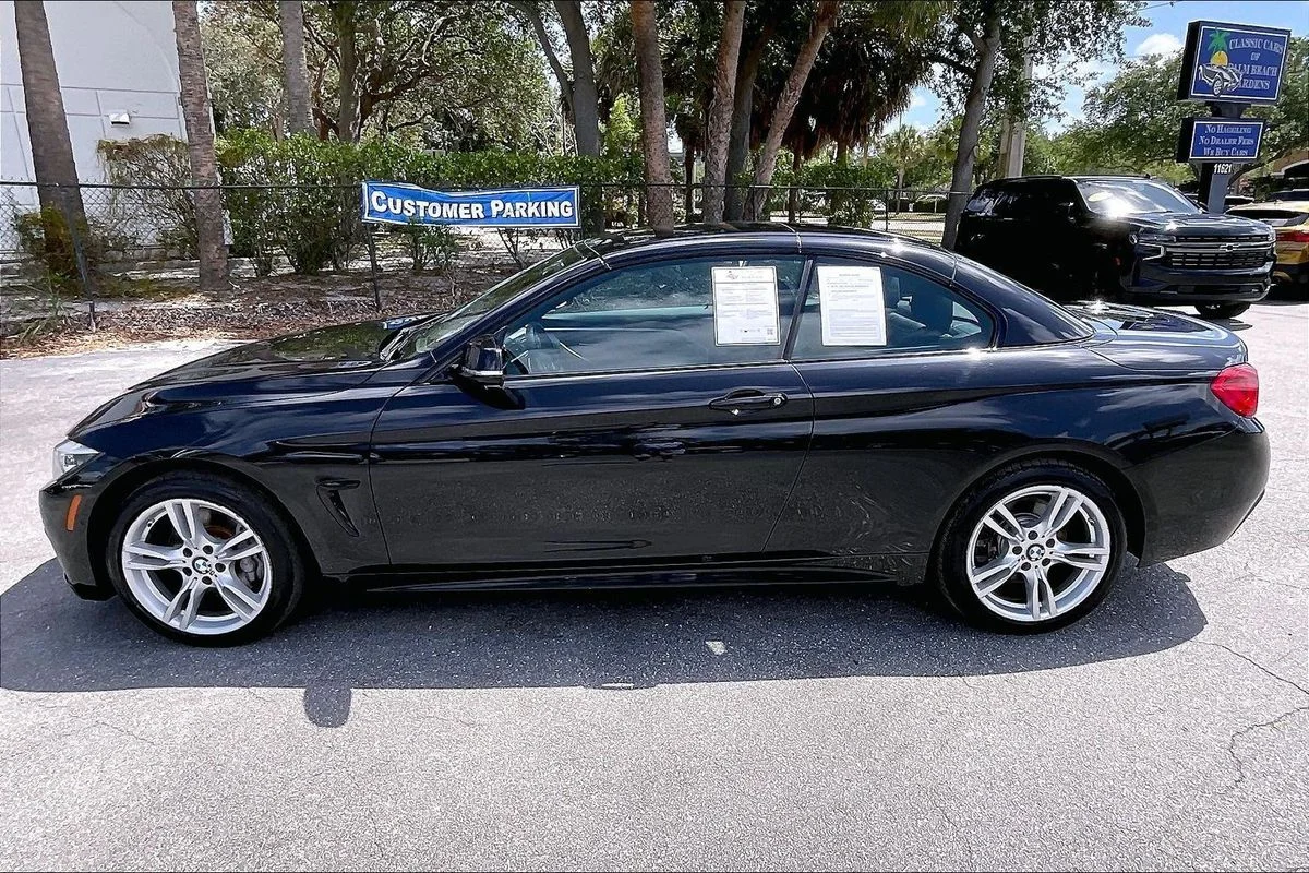 Used 2019 Black BMW xDrive image 28