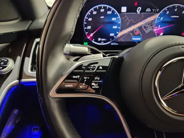 Used 2025 Black Mercedes-Benz S 500 image 26