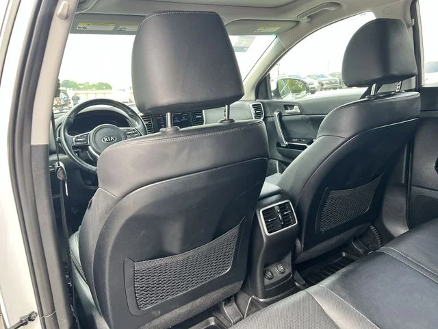 Used 2022 White Kia EX image 39