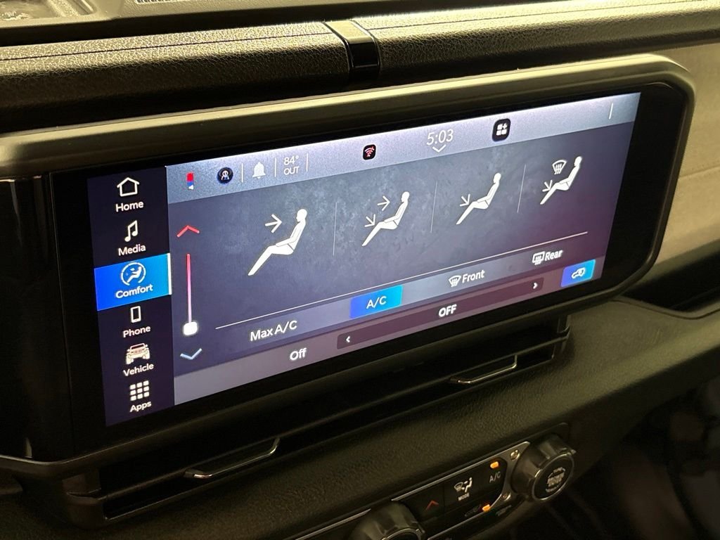 Used 2025 Gray Jeep Sport S image 34