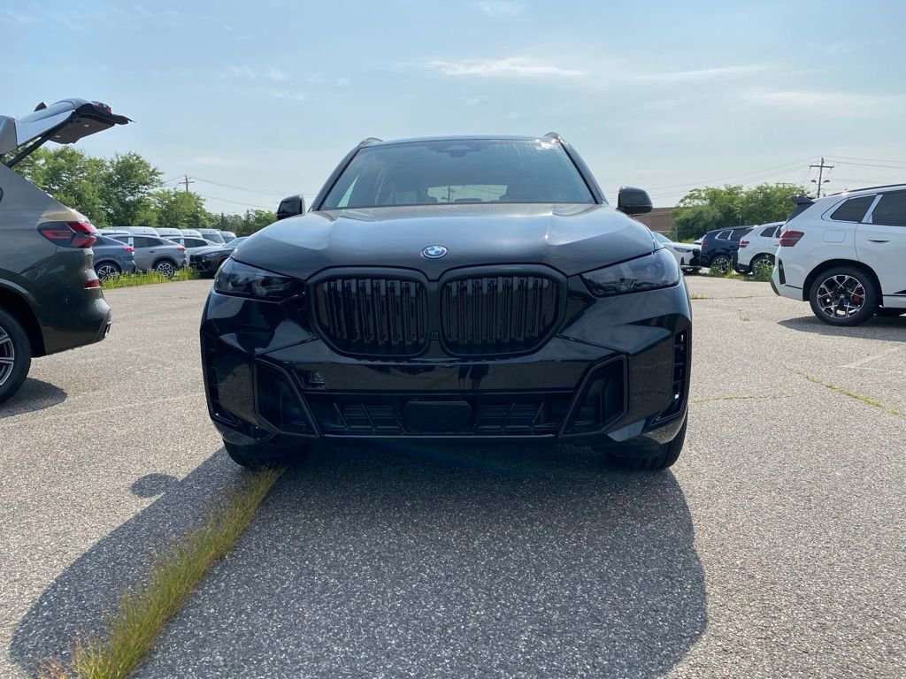 New 2026 Black Sapphire Metallic BMW xDrive50e image 2