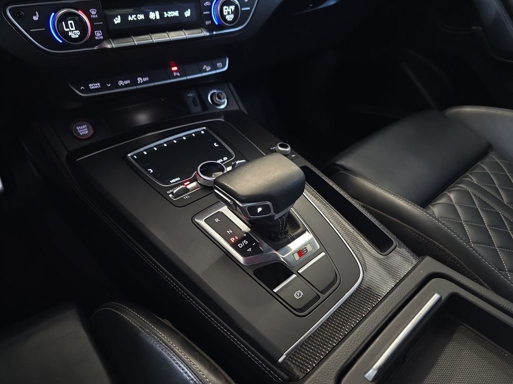 Used 2018 Gray Audi 3.0T Prestige image 26