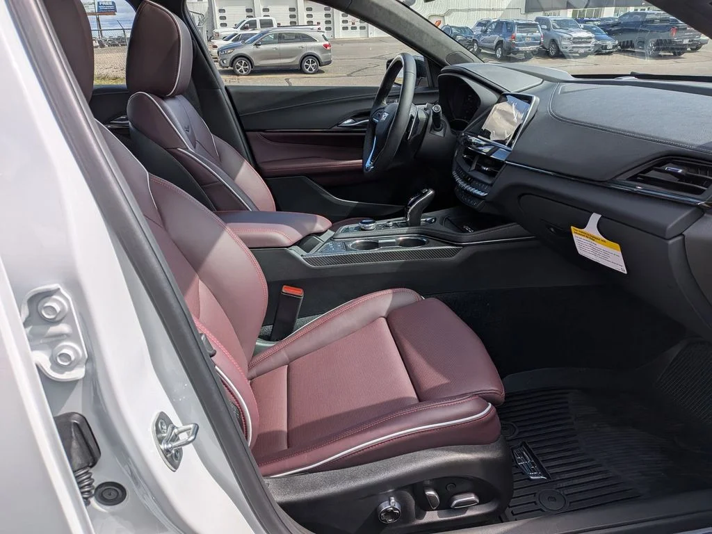 2026 Cadillac CT4 V-Series - Photo 36