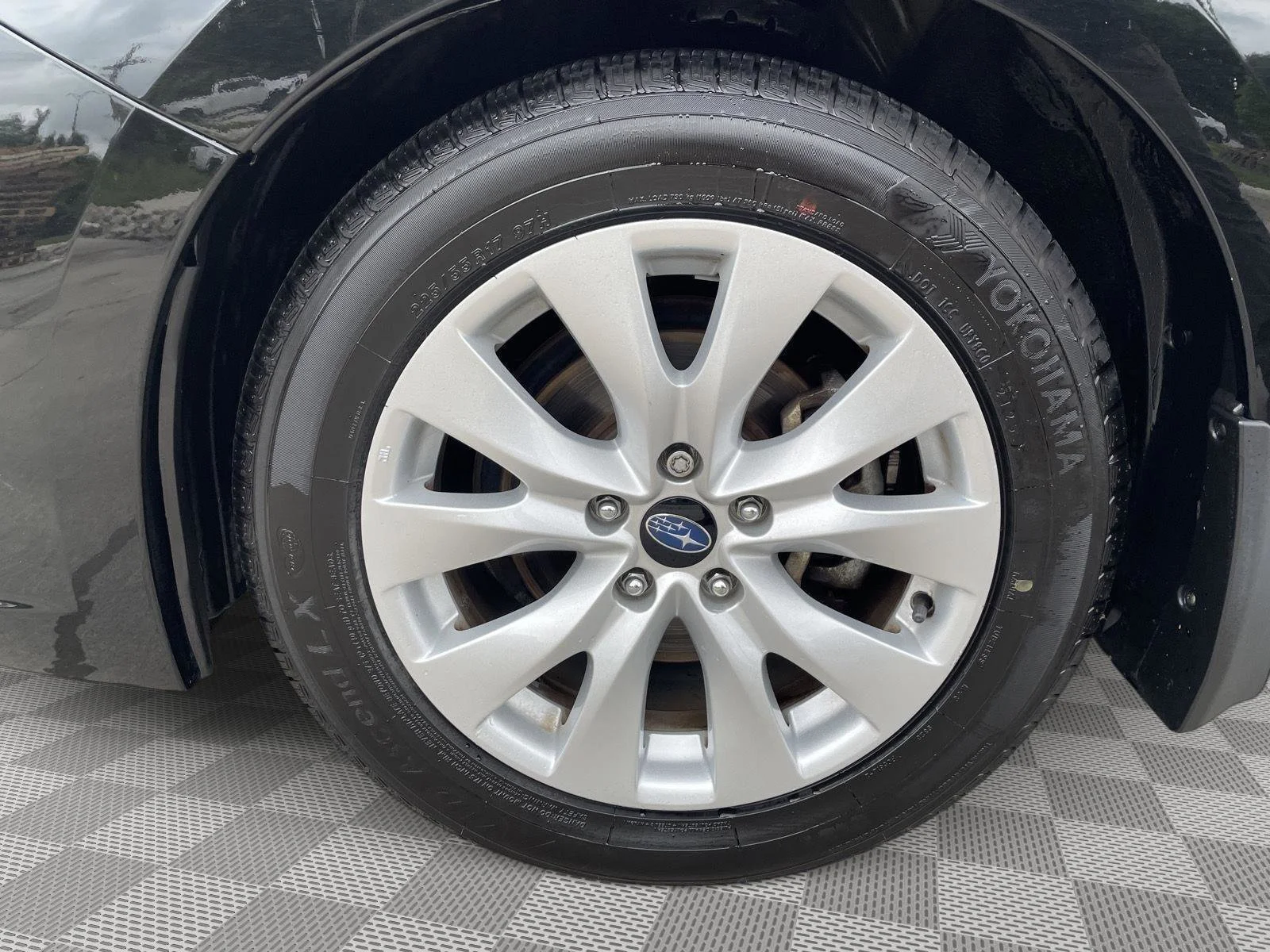Used 2016 Crystal Black Silica Subaru 2.5i Premium image 19