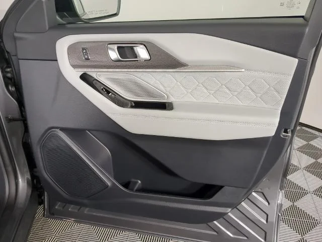 New 2026 Carbonized Gray Metallic Ford Platinum™ image 20
