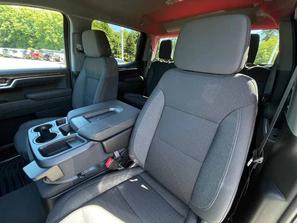 New 2026 Red Hot Chevrolet LT (2FL) image 27