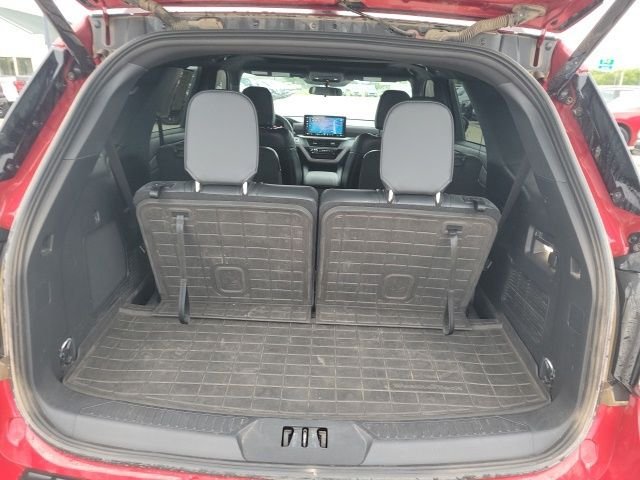 Used 2025 Red Metallic Ford ST-Line image 26