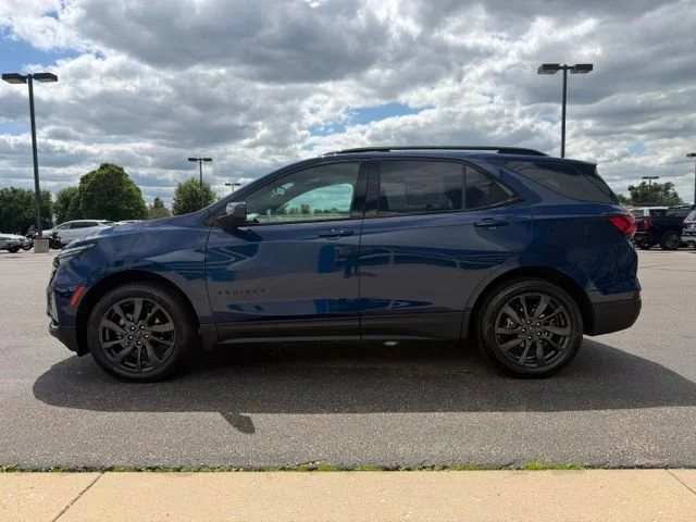Used 2022 Blue Glow Metallic Chevrolet RS image 4