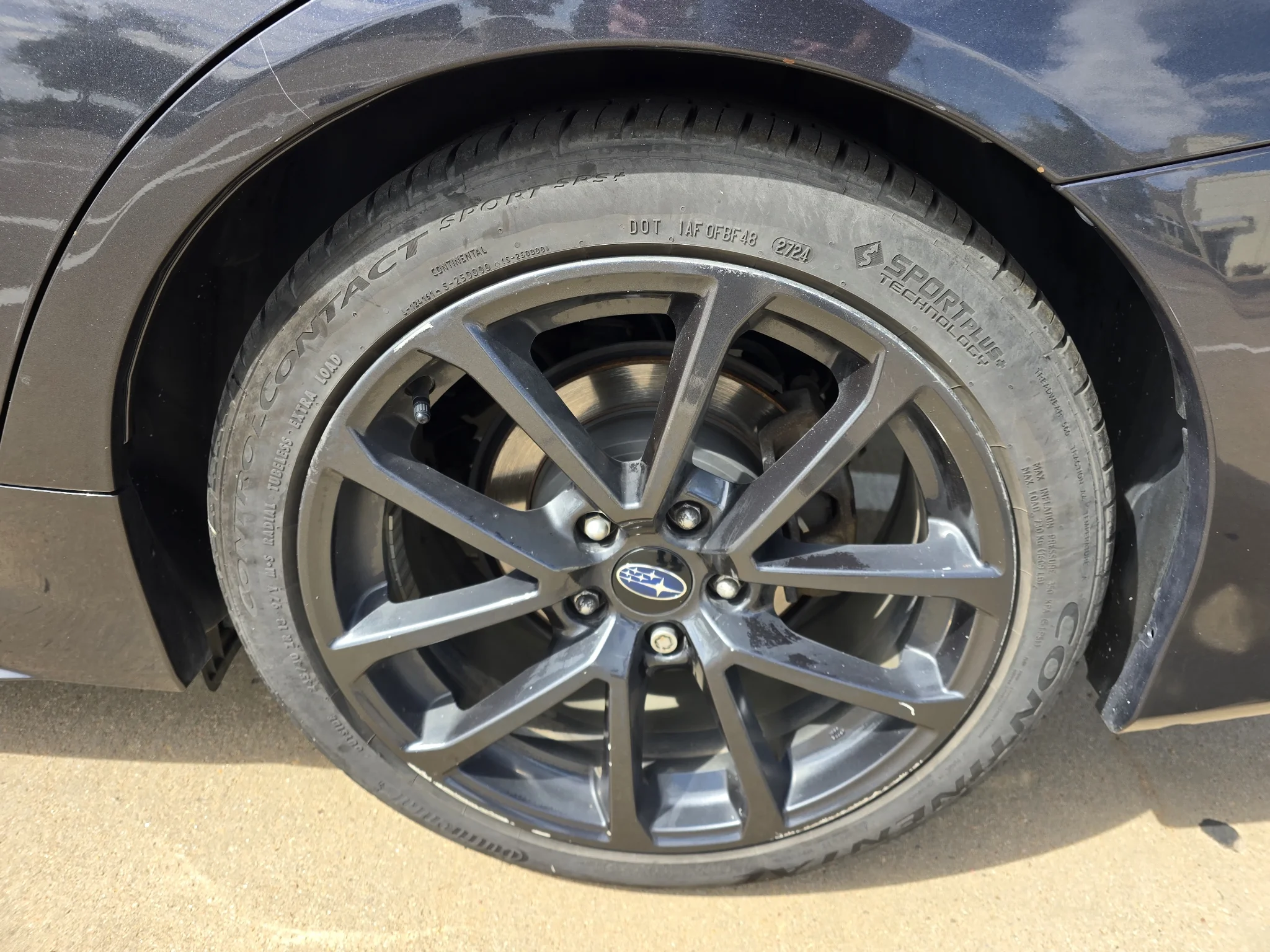 Used 2018 Dark Gray Metallic Subaru Premium image 10