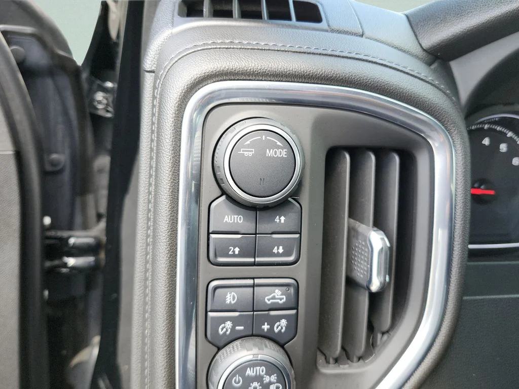 Used 2022 Black Chevrolet LT Trail Boss image 34