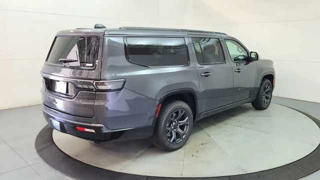 New 2026 Baltic-Gray Metallic Clear-Coat Exterior Paint Jeep Limited Altitude image 10