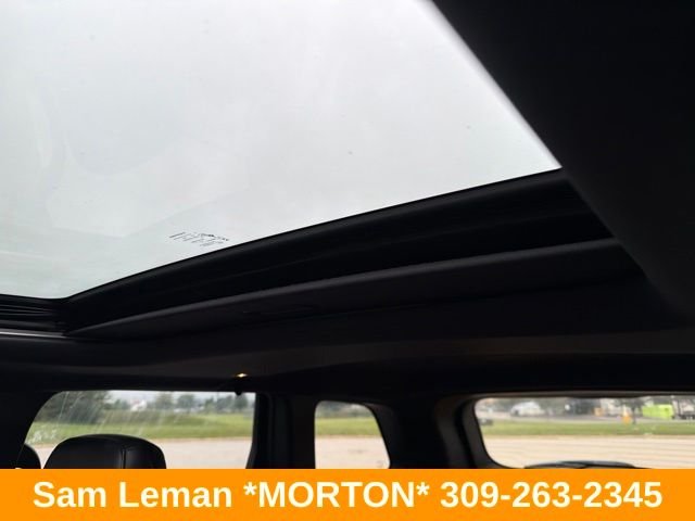 Used 2022 Gray Jeep Laredo X image 5