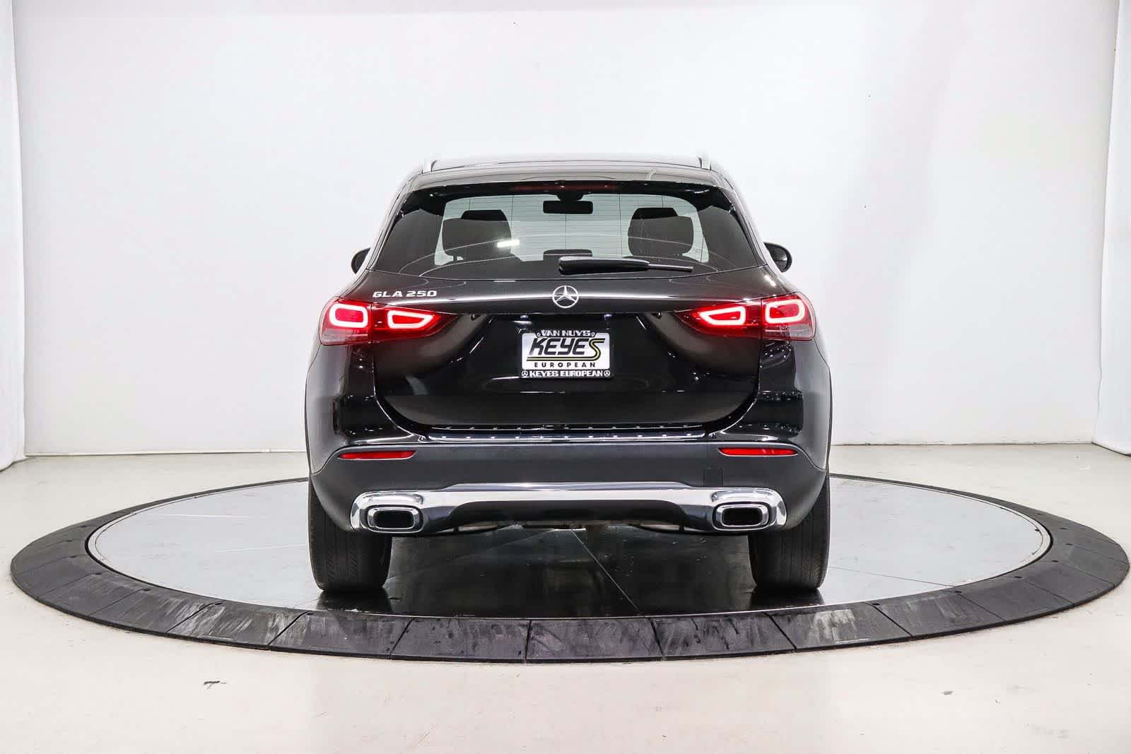 Used 2023 Night Black Mercedes-Benz GLA 250 image 3
