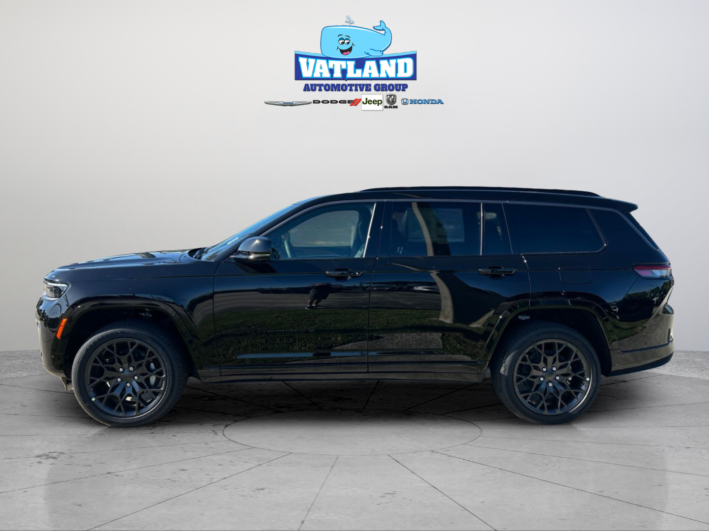 New 2026 Diamond Black Crystal Pearl-Coat Exterior Paint Jeep Summit image 2