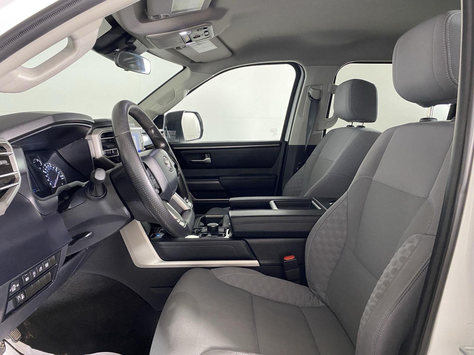 Used 2024 Ice Cap Toyota SR5 image 21