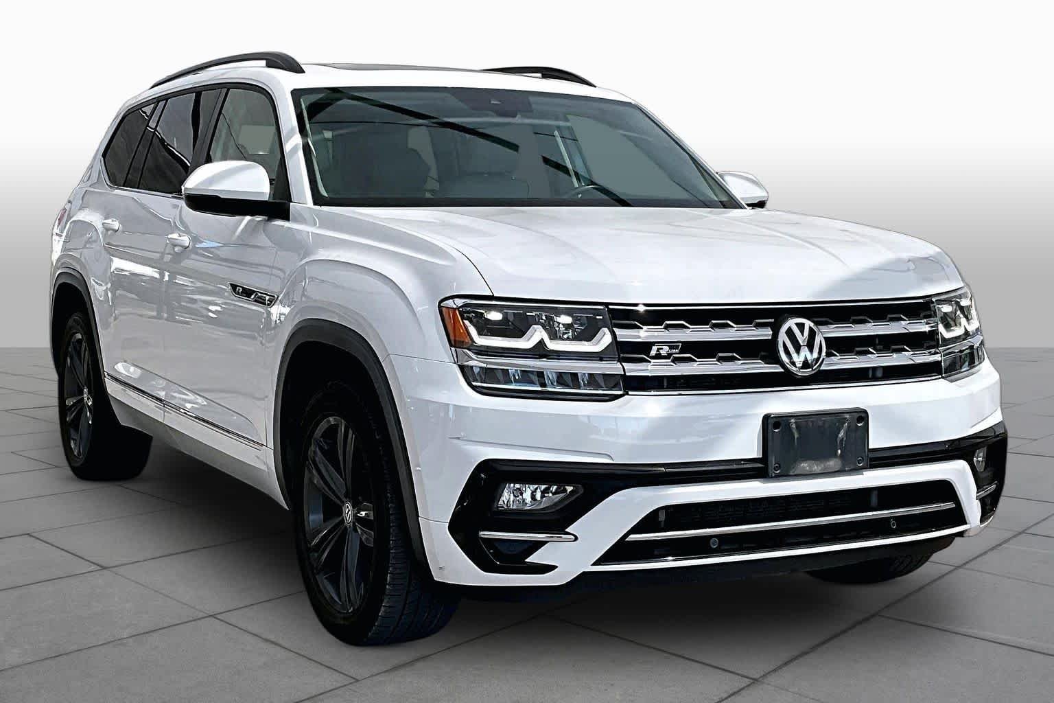 Used 2020 Pure White Volkswagen 3.6L V6 SE w/Technology R-Line image 3