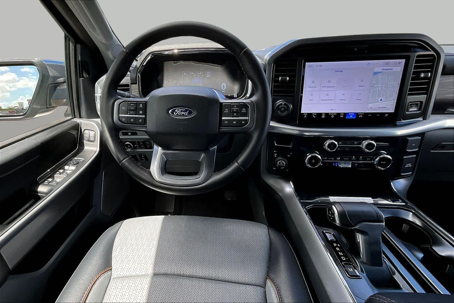 Used 2025 Carbonized Gray Metallic Ford LARIAT image 10