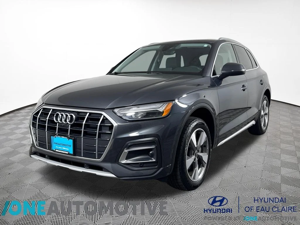 2022 Audi Q5 40 Premium Plus's photo