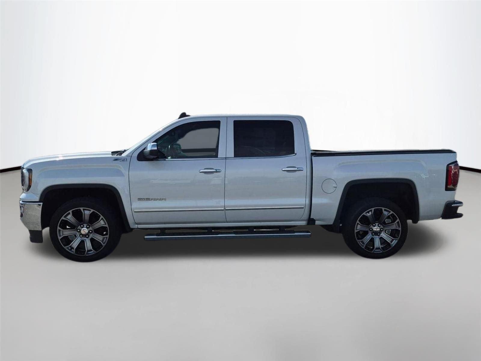 Used 2017 White Frost Tricoat GMC SLT image 9
