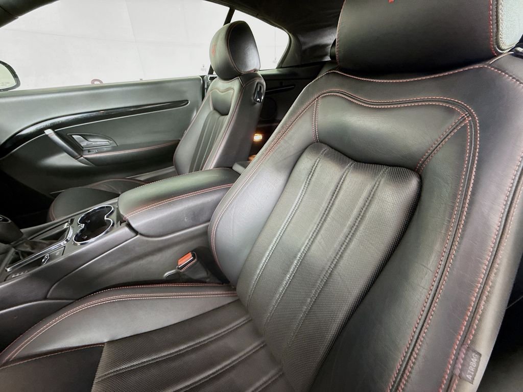 Used 2013  Maserati Sport image 28