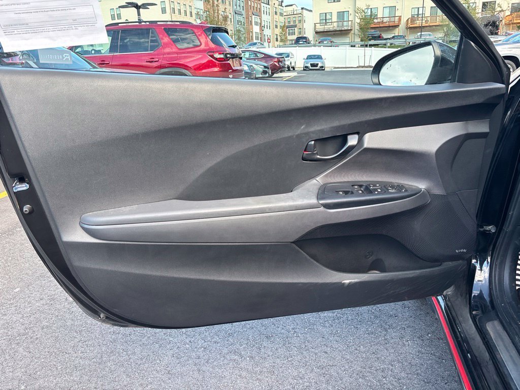 Used 2022 Ultra Black Hyundai  image 12