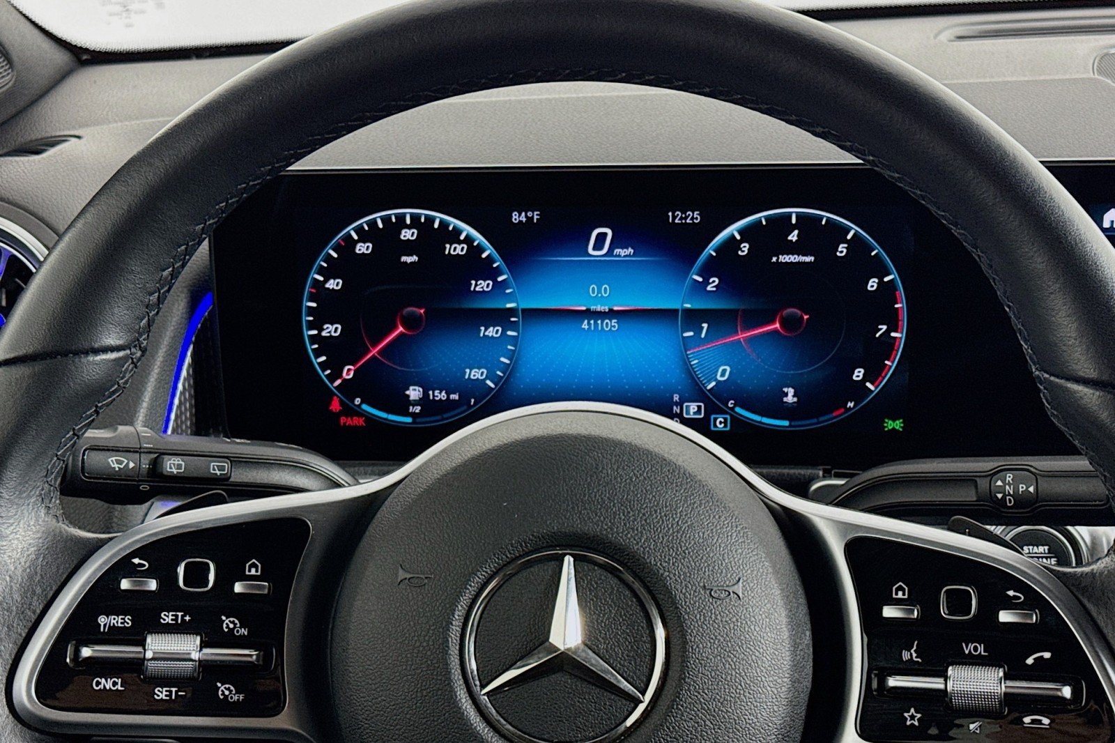 Certified Used 2022 Digital White Metallic Mercedes-Benz GLB 250 image 20