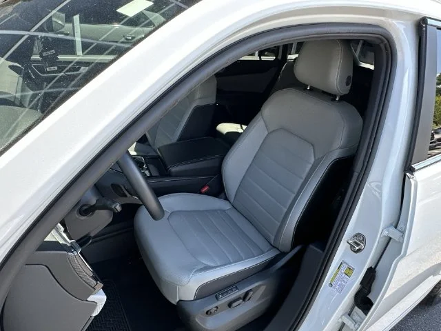 Used 2024 White Volkswagen 2.0T SEL R-Line image 12
