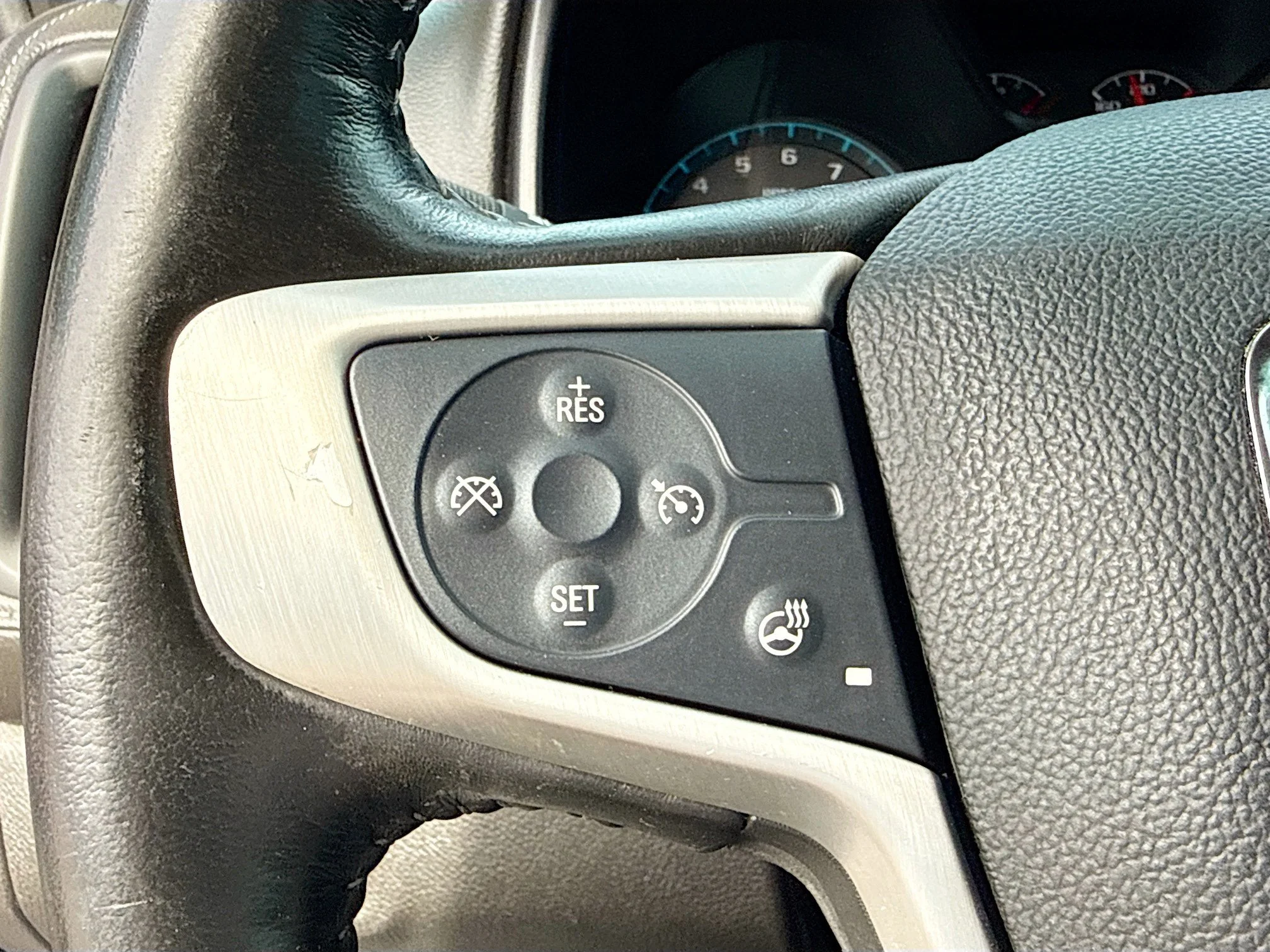Used 2019 Satin Steel Metallic GMC 2WD SLT image 35