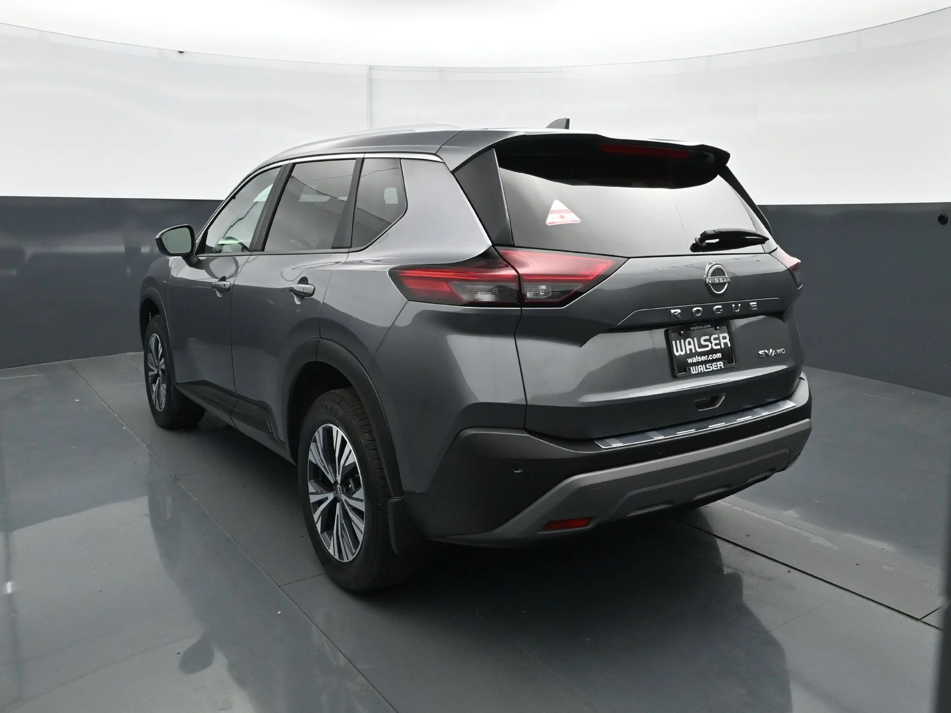 Used 2023 Gun Metallic Nissan SV image 5