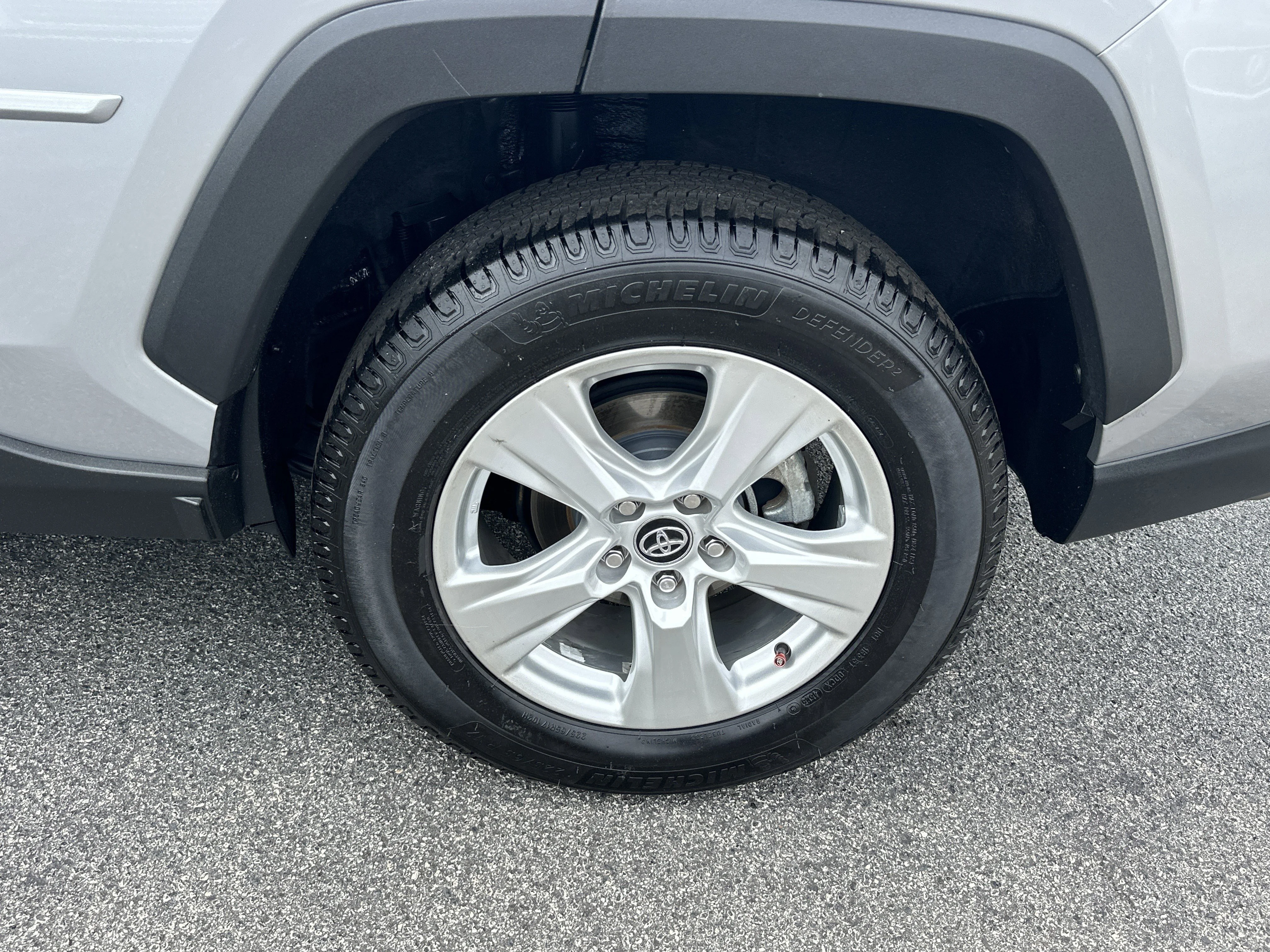 Used 2020 Silver Sky Metallic Toyota XLE image 23