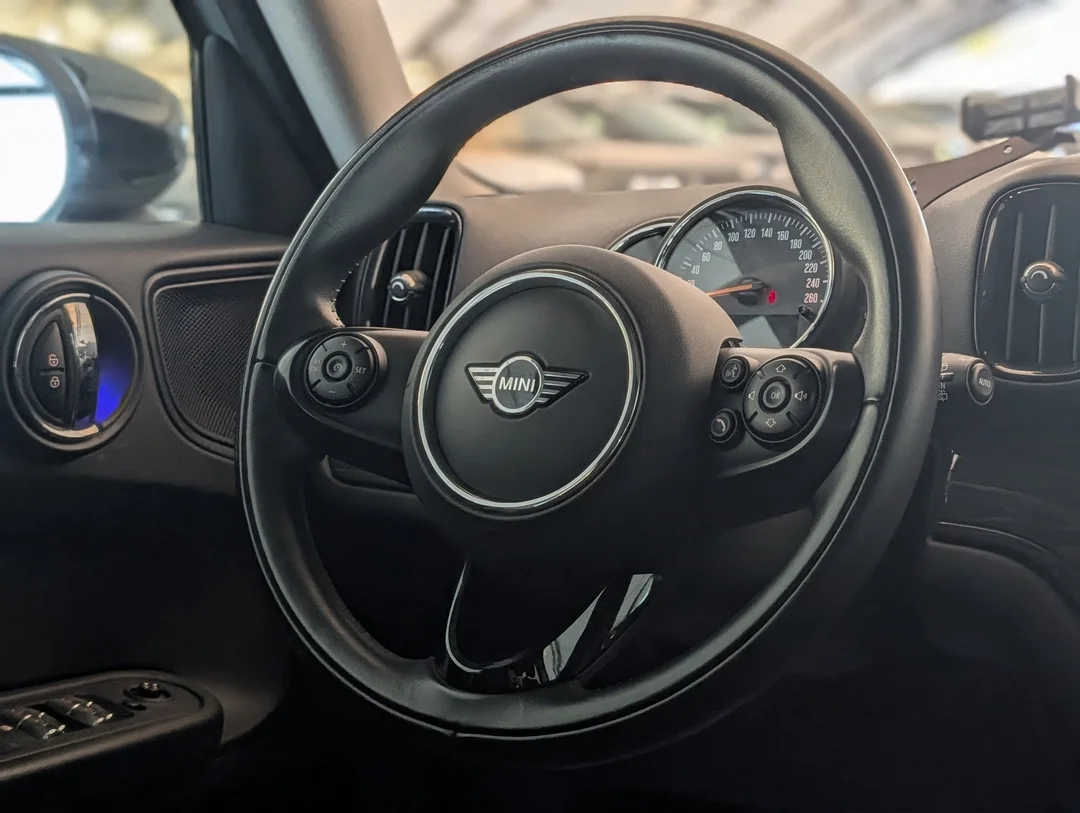 Used 2021 Grey MINI Cooper AWD - All 4 - LED Headlights - 8.8 Touchscreen & More! image 16