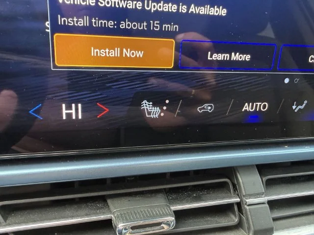 Used 2024 Galaxy Gray Metallic Chevrolet LT image 31