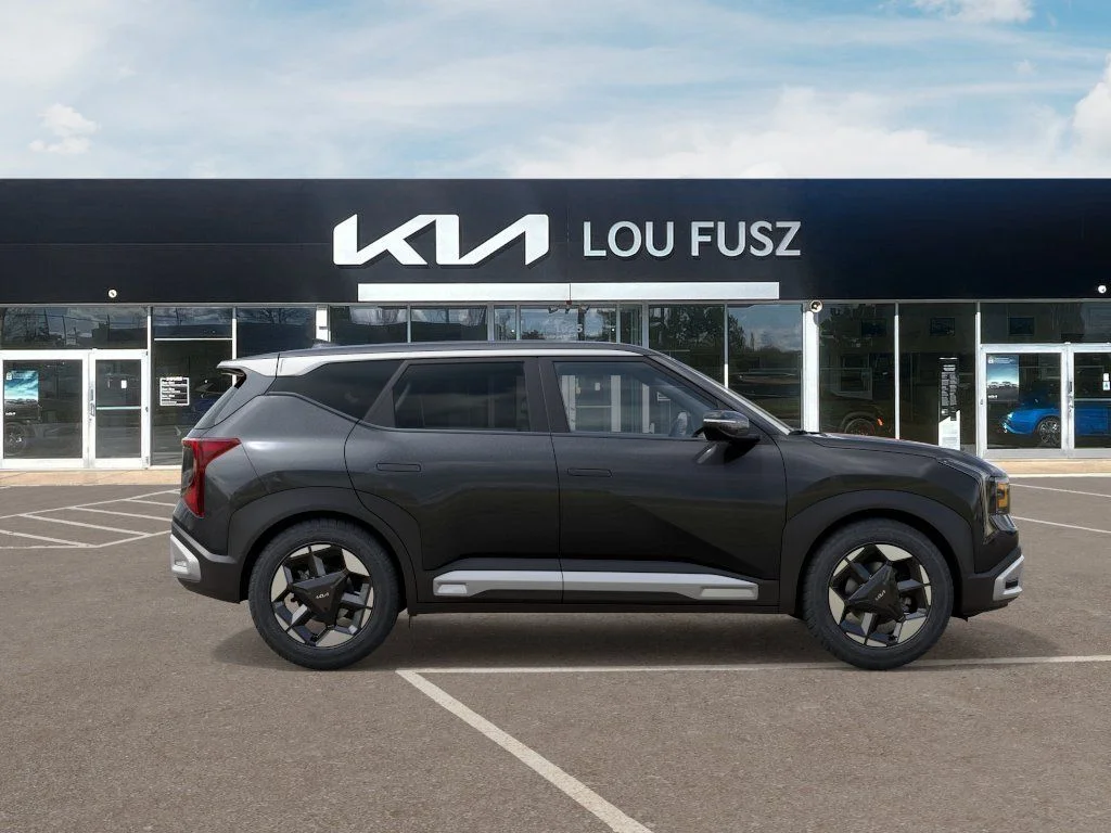New 2027 Interstellar Gray Kia S image 7