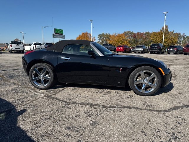 2007 Pontiac Solstice photo 3
