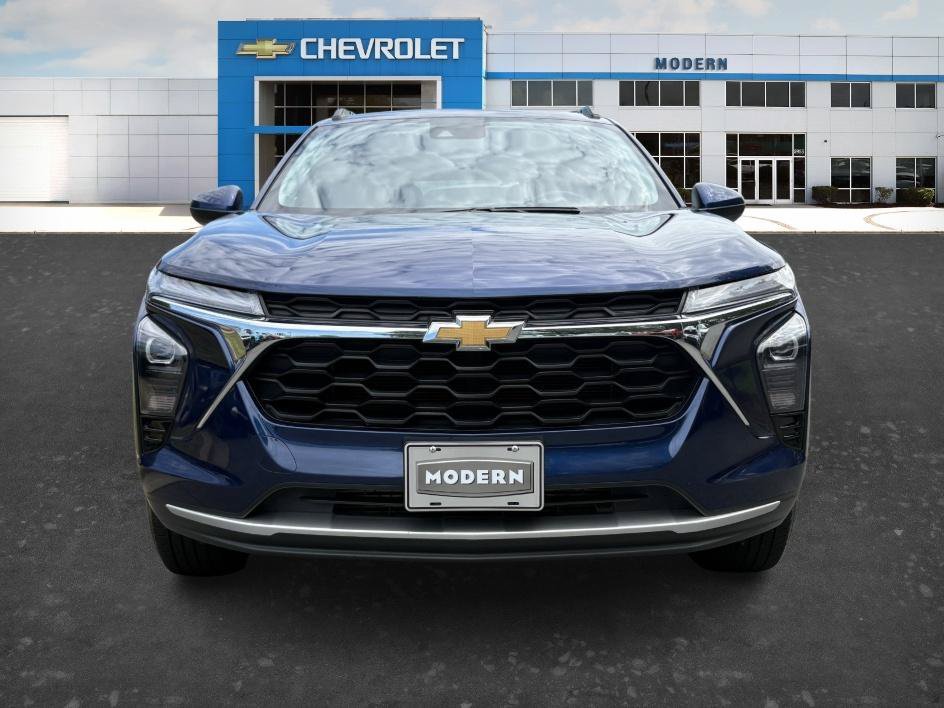 Used 2024 Blue Glow Metallic Chevrolet LT image 7