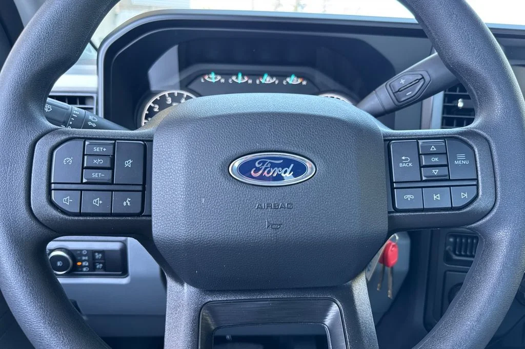 New 2026 Oxford White Ford F-250® XL image 20