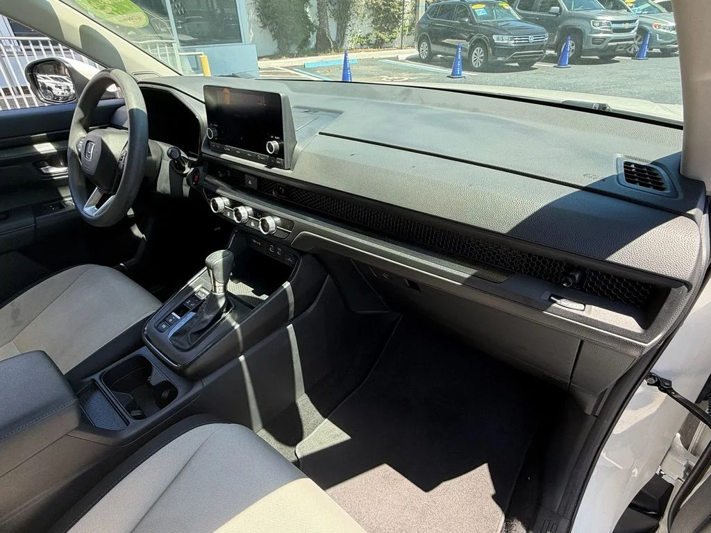 Used 2024 White Honda EX image 18