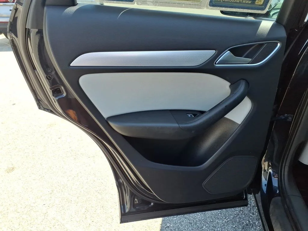 Used 2015 Blue Audi 2.0T Premium Plus image 27