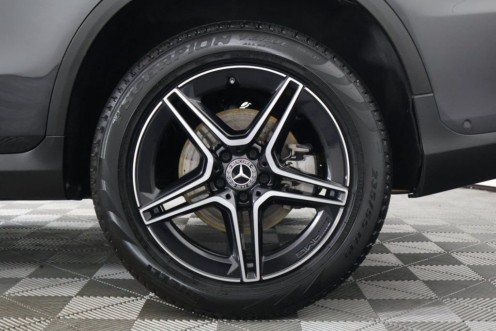 Certified Used 2022 Graphite Gray Metallic Mercedes-Benz GLC 300 image 16