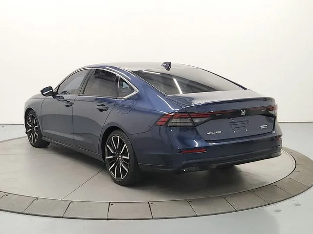 Used 2024  Honda Touring image 5