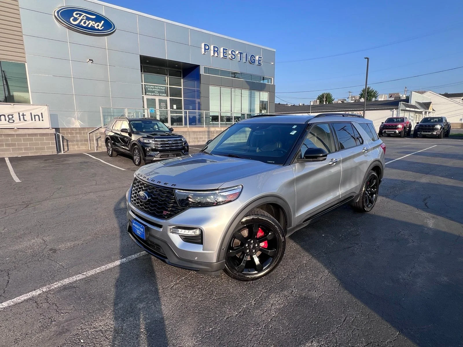 2020 Ford Explorer ST 4WD's photo