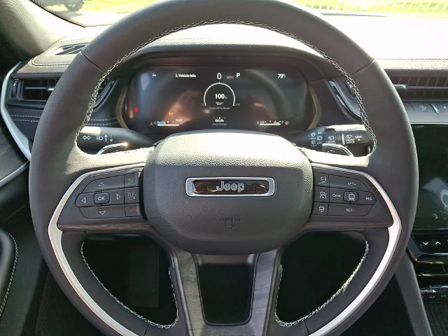 New 2027 Gray Jeep Limited image 13